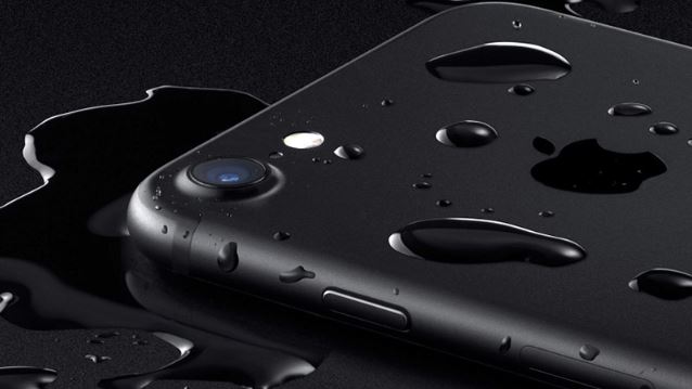Hãng Apple đã sử dụng lớp keo dính đặc biệt tại các vị trí hở để chống thấm nước Hãng Apple đã sử dụng lớp keo dính đặc biệt tại các vị trí hở để chống thấm nước