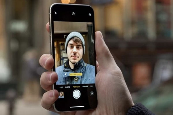 Camera selfie kết hợp tính năng làm đẹp Camera selfie kết hợp tính năng làm đẹp