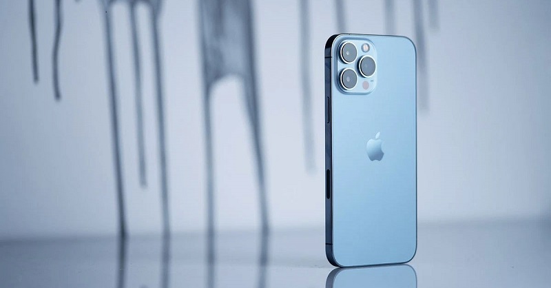 iPhone 13 Pro đã được trang bị viên pin dung lượng tốt hơn các thế hệ trước
