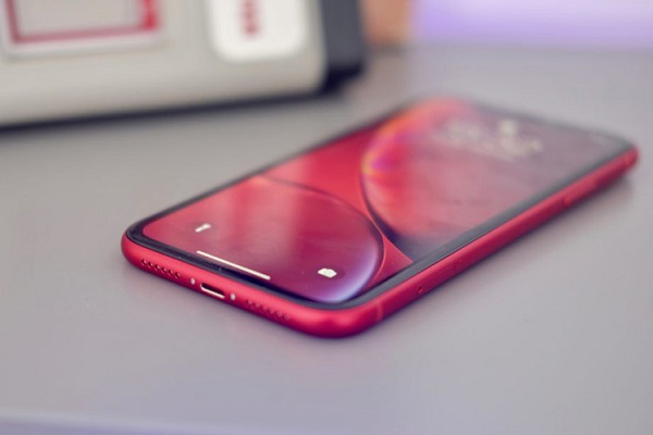 Những chiếc iPhone màu đỏ mang đến may mắn, tài lộc