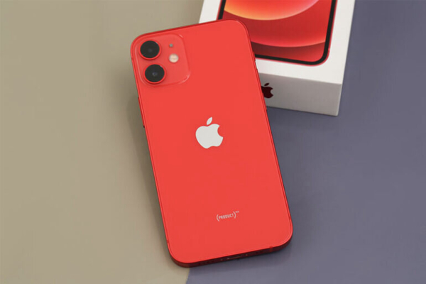 Điện thoại iPhone 11 màu đỏ sang chảnh