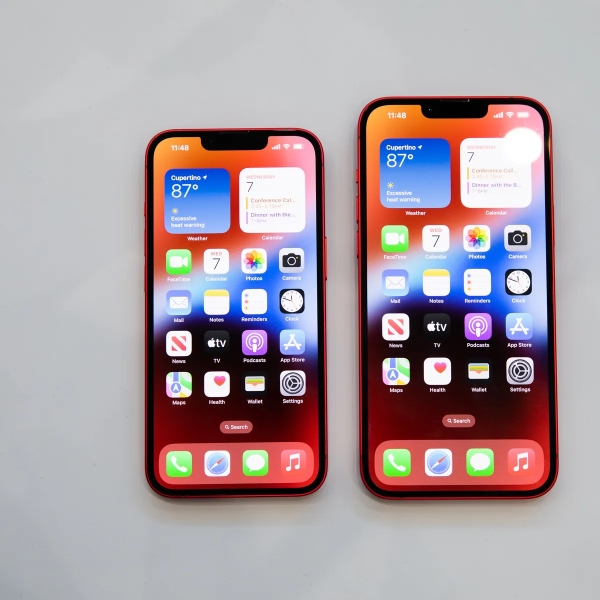 So sánh kích thước iPhone 14 Plus và 13 Pro