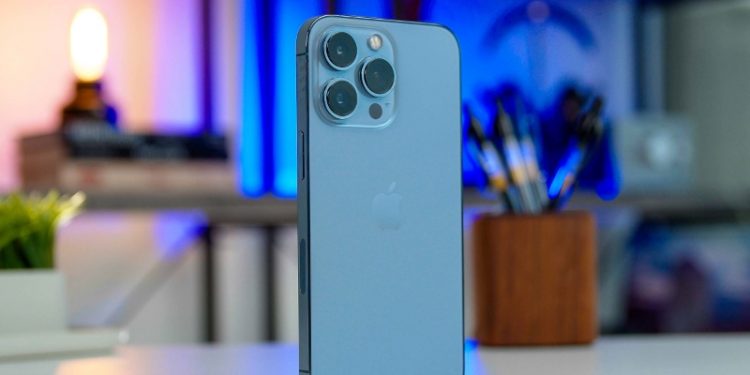 iPhone 13 Pro kích thước 6.1 inch