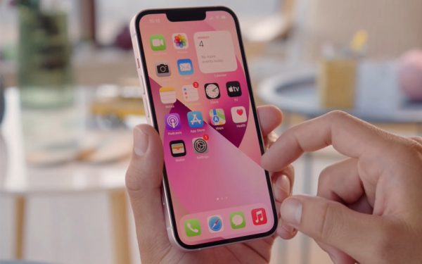 TOP 8+ điện thoại iPhone màu hồng đáng mua nhất 2022