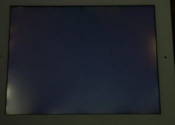 Màn hình iPad bị hở sáng là gì? Nguyên nhân và cách khắc phục