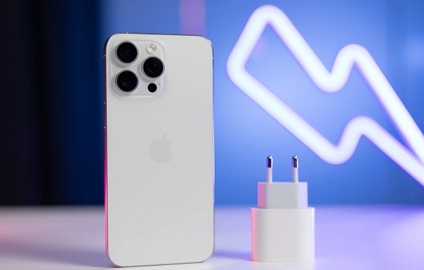 Cả hai thiết bị đều cho thời lượng sử dụng trọn vẹn một ngày